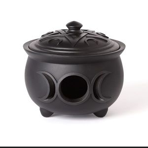 Alchemy Gothic Triple Moon Cauldron Pot Black NWT